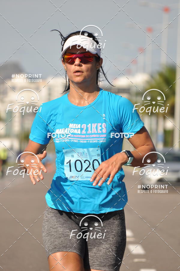 Buy your photos of the event21KES - Meia Maratona do Esprito Santo on Fotop