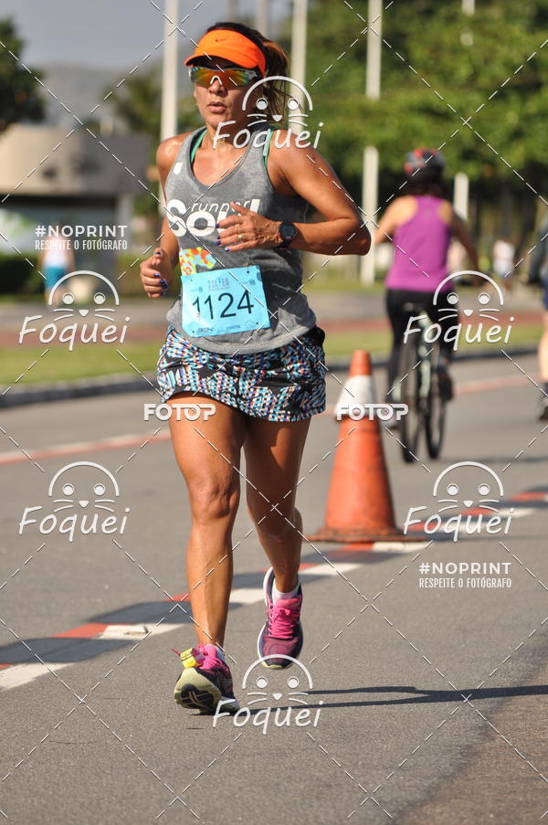 Buy your photos of the event21KES - Meia Maratona do Esprito Santo on Fotop