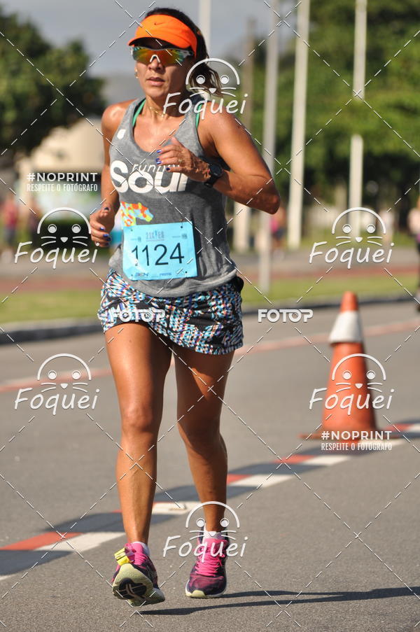 Buy your photos of the event21KES - Meia Maratona do Esprito Santo on Fotop