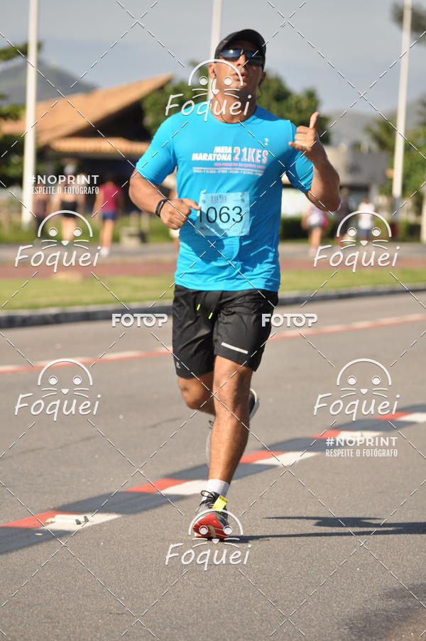 Buy your photos of the event21KES - Meia Maratona do Esprito Santo on Fotop