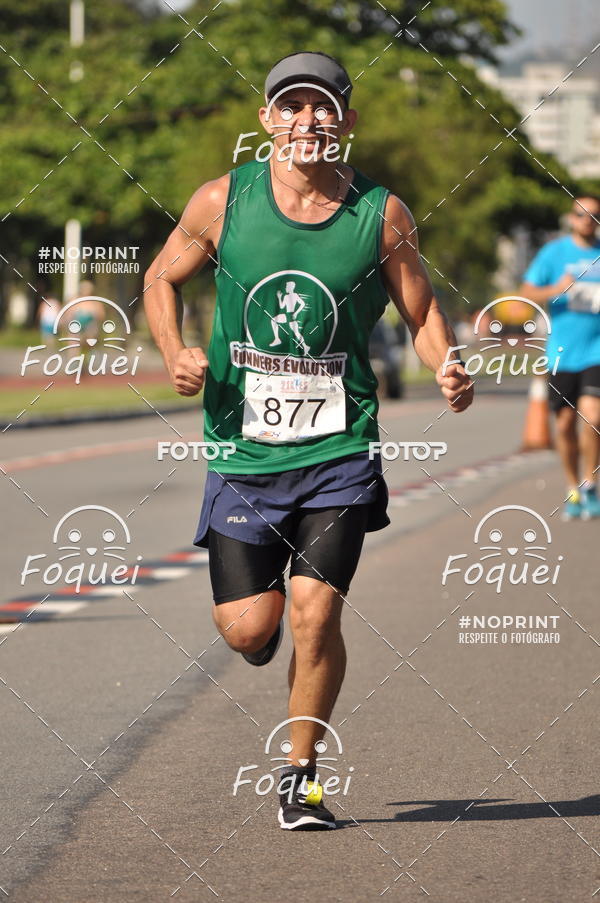 Buy your photos of the event21KES - Meia Maratona do Esprito Santo on Fotop