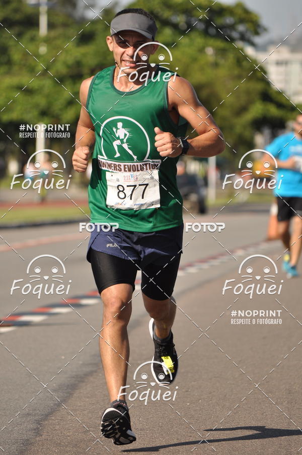 Buy your photos of the event21KES - Meia Maratona do Esprito Santo on Fotop