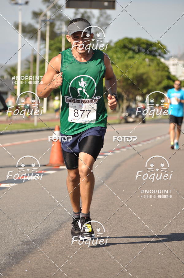 Buy your photos of the event21KES - Meia Maratona do Esprito Santo on Fotop