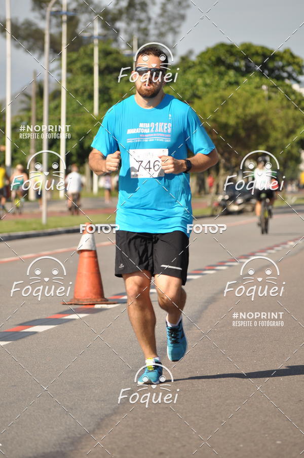 Buy your photos of the event21KES - Meia Maratona do Esprito Santo on Fotop