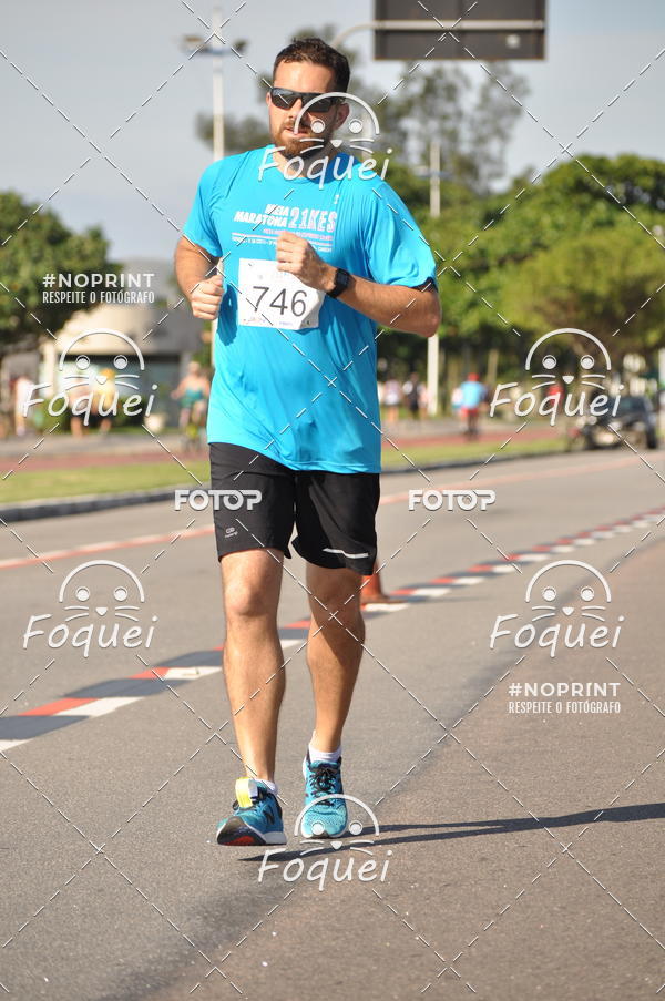 Buy your photos of the event21KES - Meia Maratona do Esprito Santo on Fotop