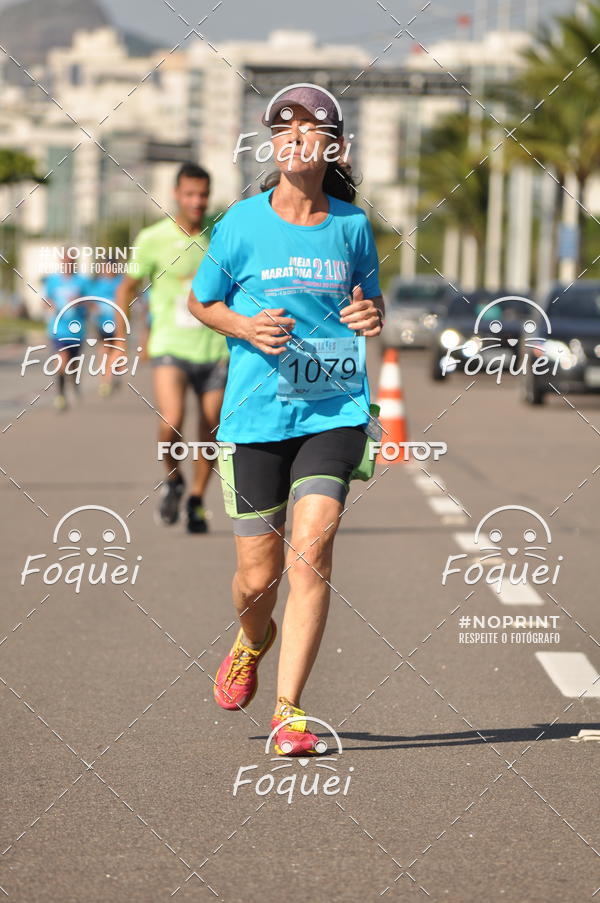 Buy your photos of the event21KES - Meia Maratona do Esprito Santo on Fotop