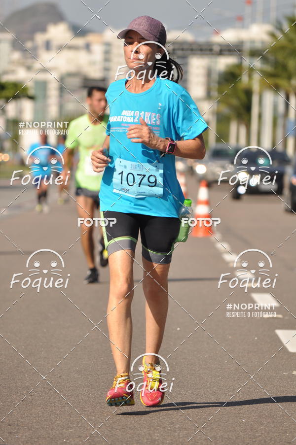 Buy your photos of the event21KES - Meia Maratona do Esprito Santo on Fotop