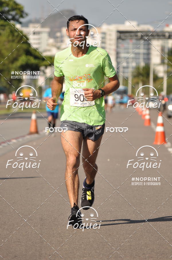 Buy your photos of the event21KES - Meia Maratona do Esprito Santo on Fotop
