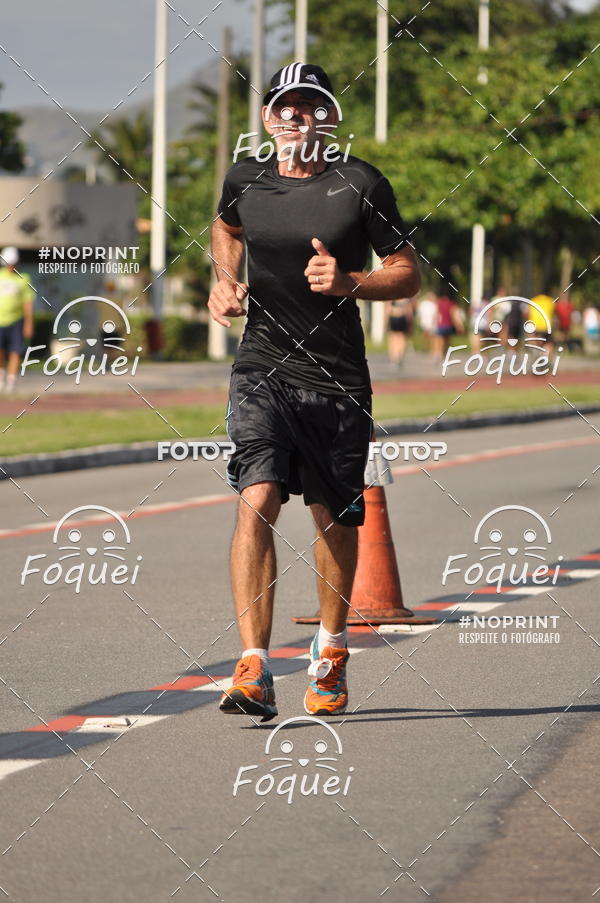 Buy your photos of the event21KES - Meia Maratona do Esprito Santo on Fotop