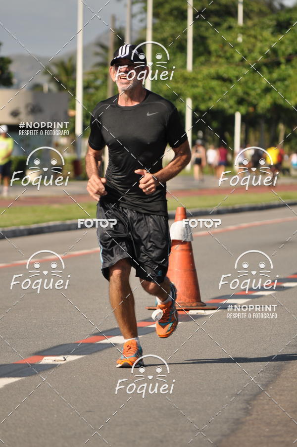 Buy your photos of the event21KES - Meia Maratona do Esprito Santo on Fotop