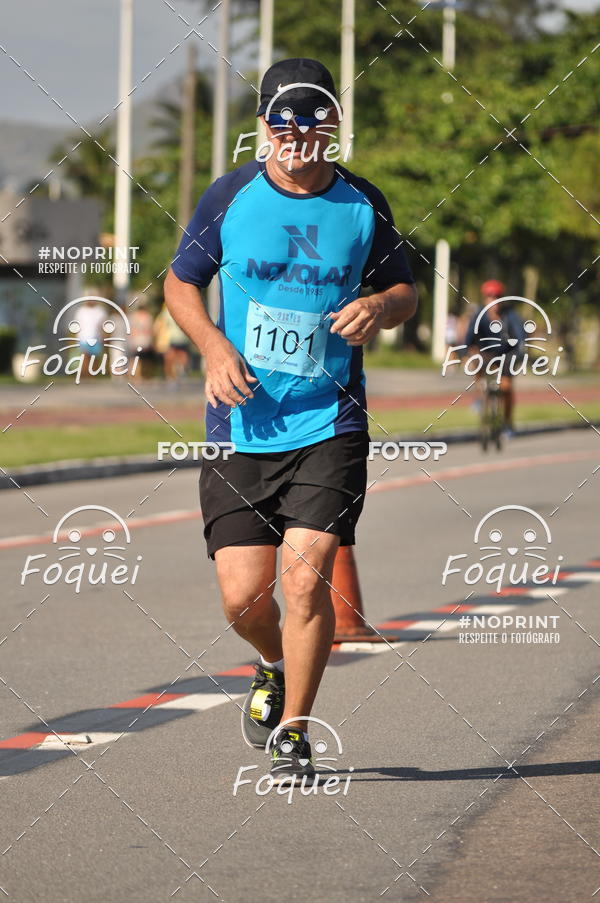 Buy your photos of the event21KES - Meia Maratona do Esprito Santo on Fotop