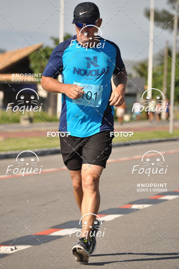 Buy your photos of the event21KES - Meia Maratona do Esprito Santo on Fotop