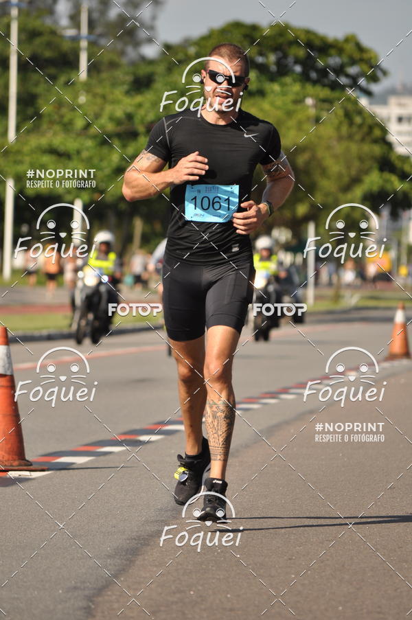 Buy your photos of the event21KES - Meia Maratona do Esprito Santo on Fotop