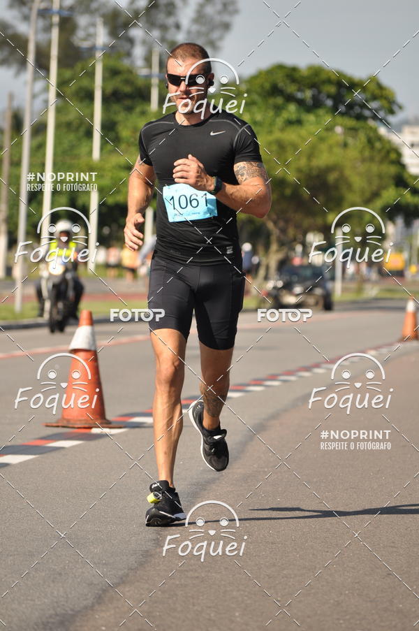 Buy your photos of the event21KES - Meia Maratona do Esprito Santo on Fotop