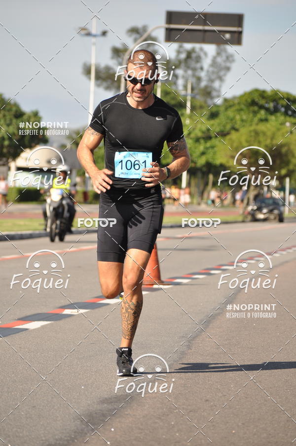 Buy your photos of the event21KES - Meia Maratona do Esprito Santo on Fotop