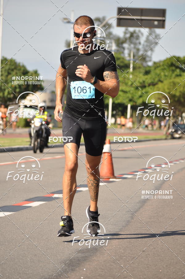 Buy your photos of the event21KES - Meia Maratona do Esprito Santo on Fotop