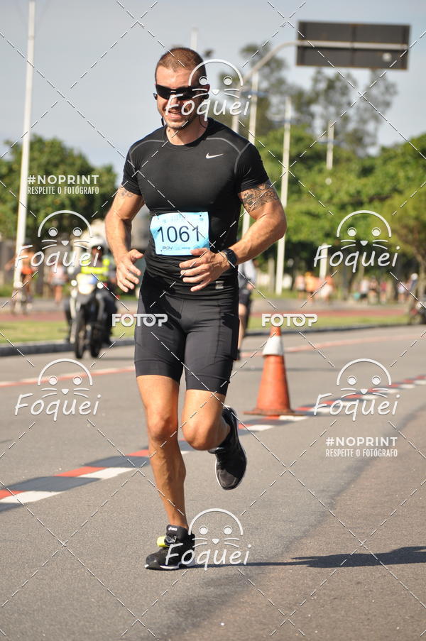 Buy your photos of the event21KES - Meia Maratona do Esprito Santo on Fotop