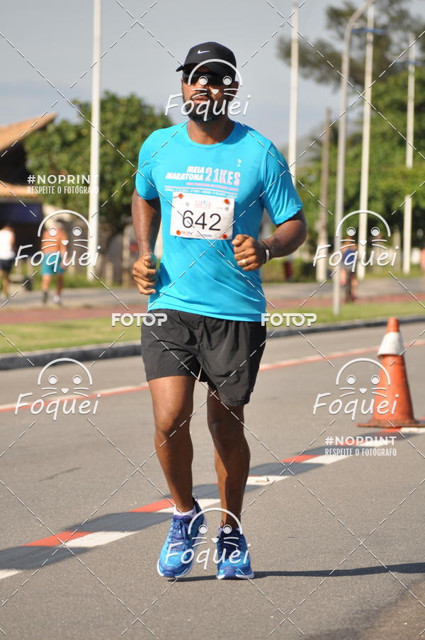 Buy your photos of the event21KES - Meia Maratona do Esprito Santo on Fotop