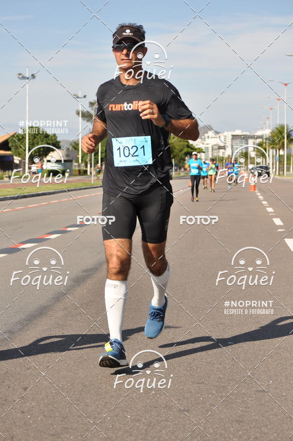 Buy your photos of the event21KES - Meia Maratona do Esprito Santo on Fotop