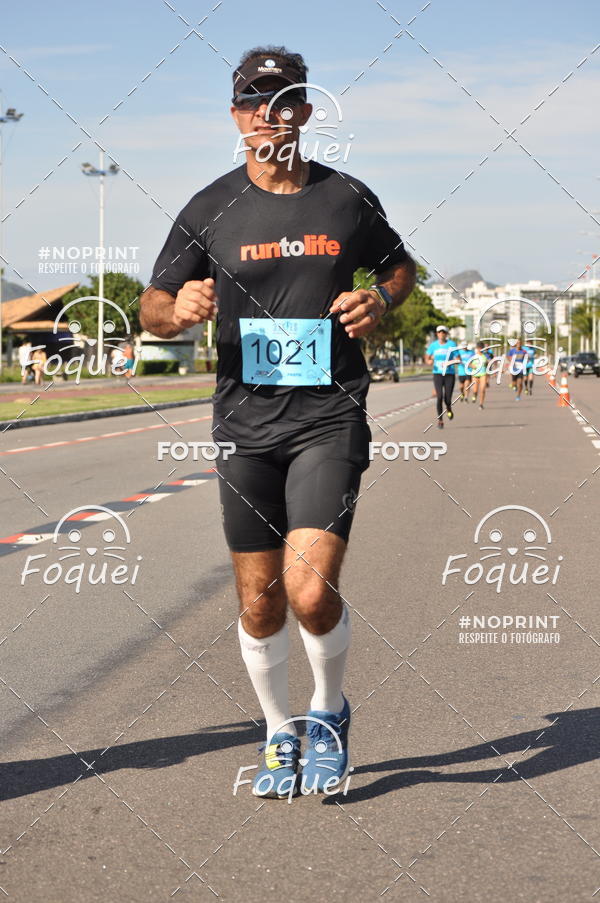 Buy your photos of the event21KES - Meia Maratona do Esprito Santo on Fotop