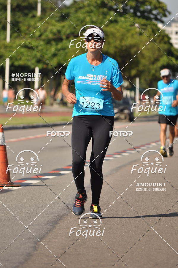 Buy your photos of the event21KES - Meia Maratona do Esprito Santo on Fotop
