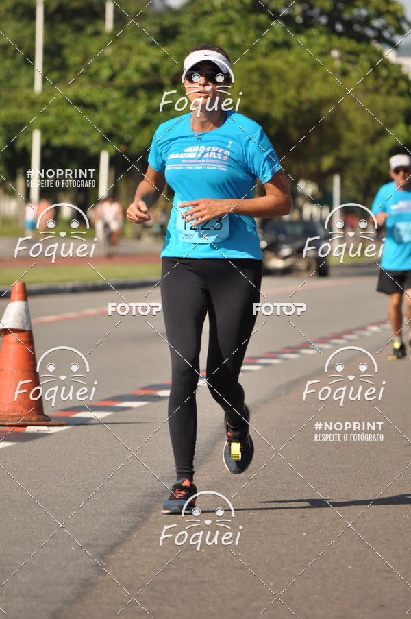 Buy your photos of the event21KES - Meia Maratona do Esprito Santo on Fotop