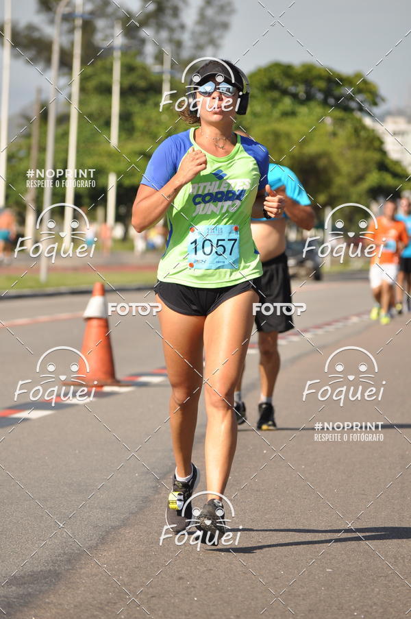 Buy your photos of the event21KES - Meia Maratona do Esprito Santo on Fotop