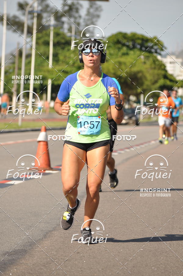 Buy your photos of the event21KES - Meia Maratona do Esprito Santo on Fotop