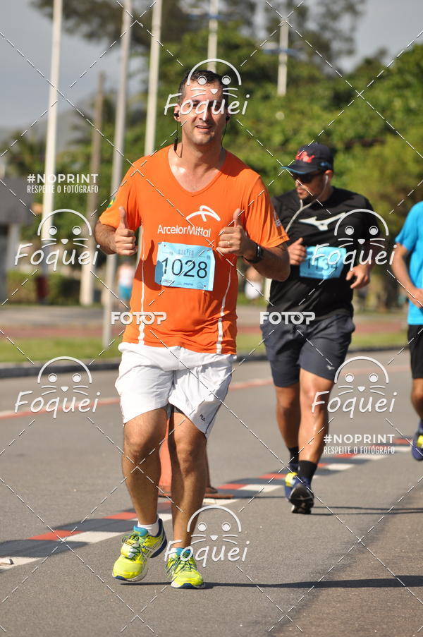 Buy your photos of the event21KES - Meia Maratona do Esprito Santo on Fotop