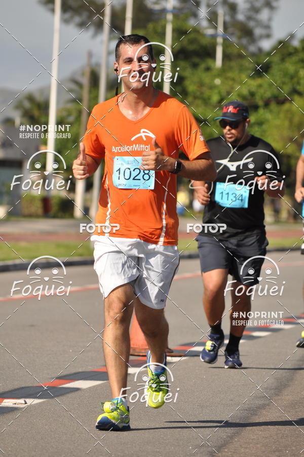 Buy your photos of the event21KES - Meia Maratona do Esprito Santo on Fotop