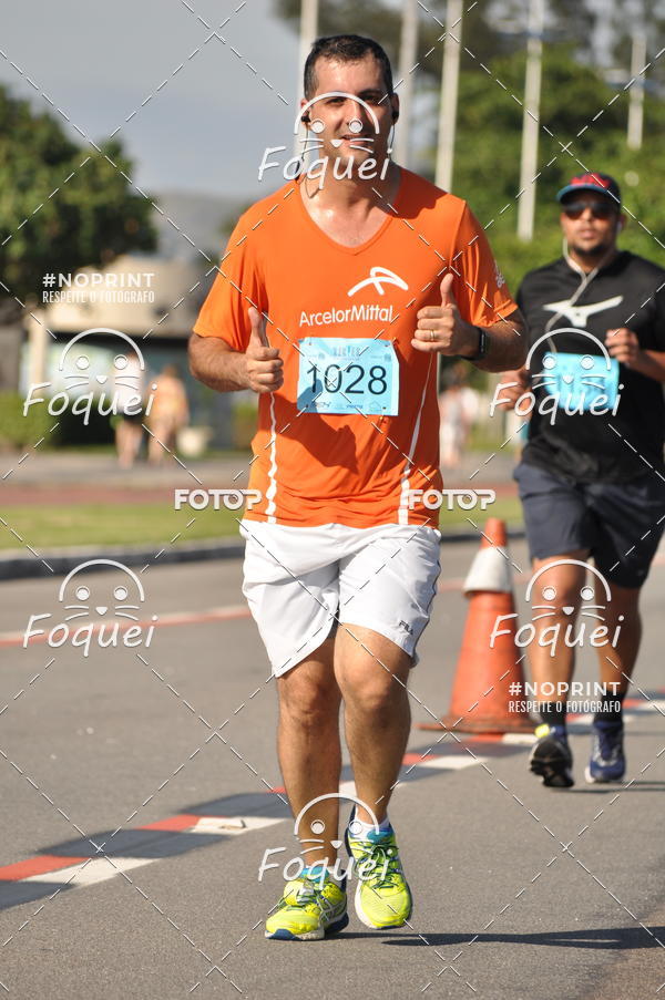 Buy your photos of the event21KES - Meia Maratona do Esprito Santo on Fotop