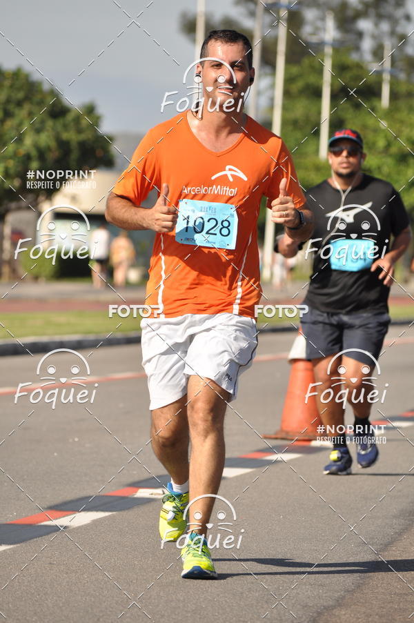 Buy your photos of the event21KES - Meia Maratona do Esprito Santo on Fotop