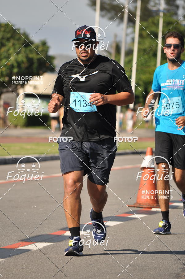 Buy your photos of the event21KES - Meia Maratona do Esprito Santo on Fotop