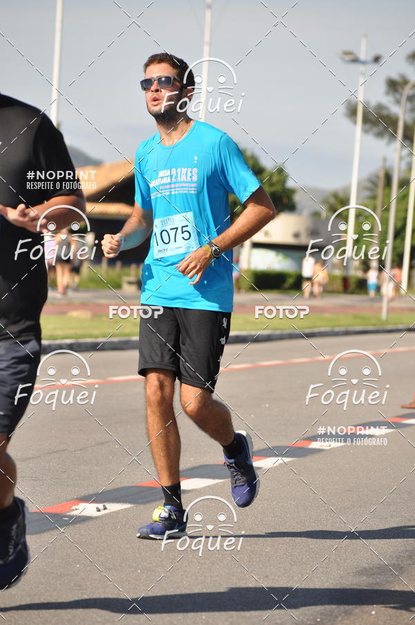 Buy your photos of the event21KES - Meia Maratona do Esprito Santo on Fotop