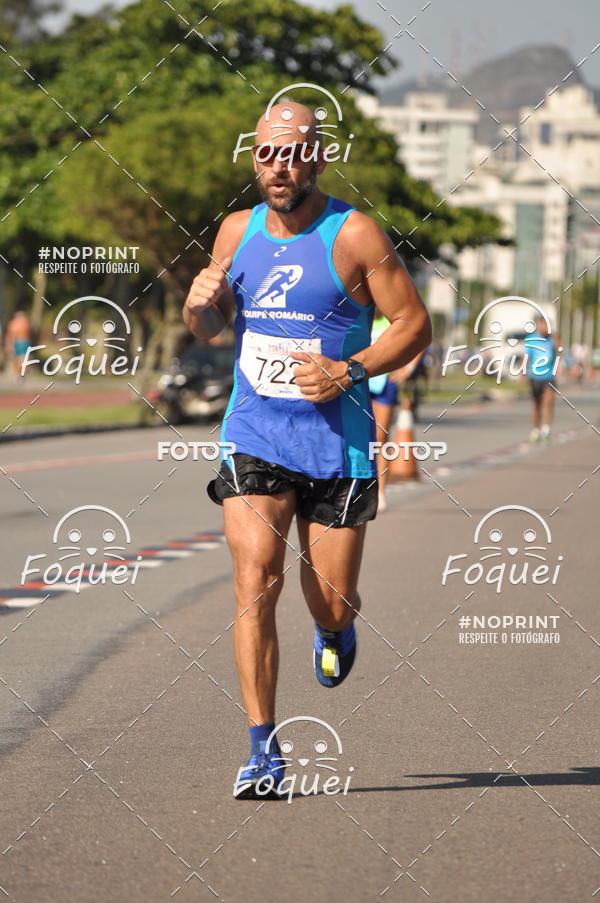 Buy your photos of the event21KES - Meia Maratona do Esprito Santo on Fotop