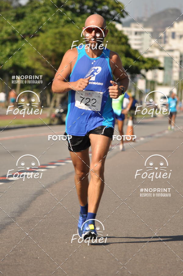 Buy your photos of the event21KES - Meia Maratona do Esprito Santo on Fotop
