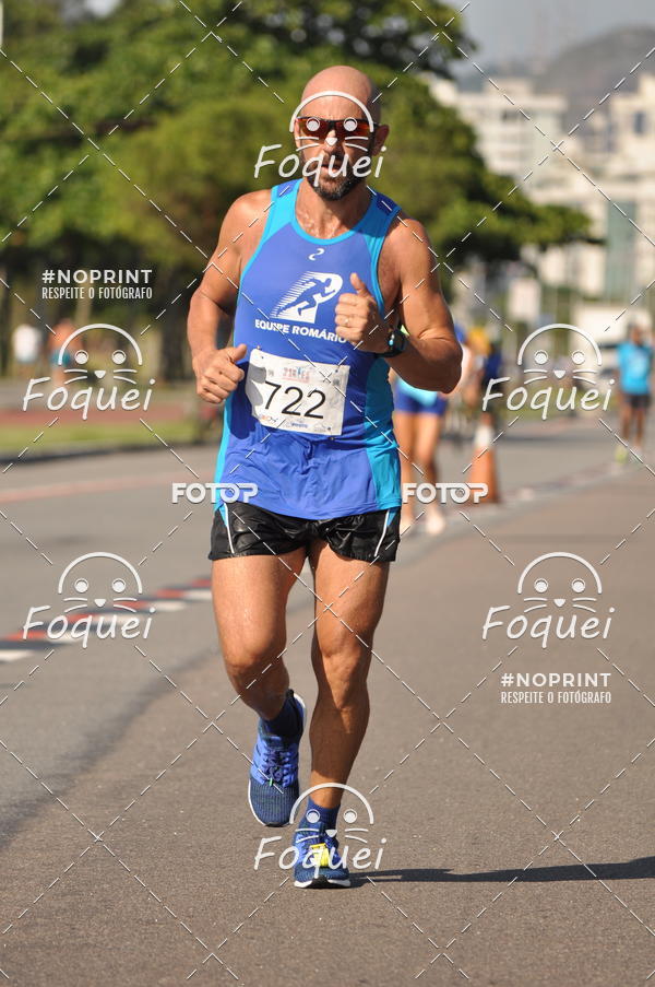 Buy your photos of the event21KES - Meia Maratona do Esprito Santo on Fotop