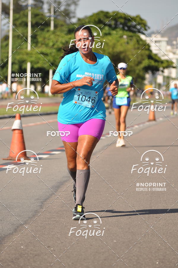 Buy your photos of the event21KES - Meia Maratona do Esprito Santo on Fotop