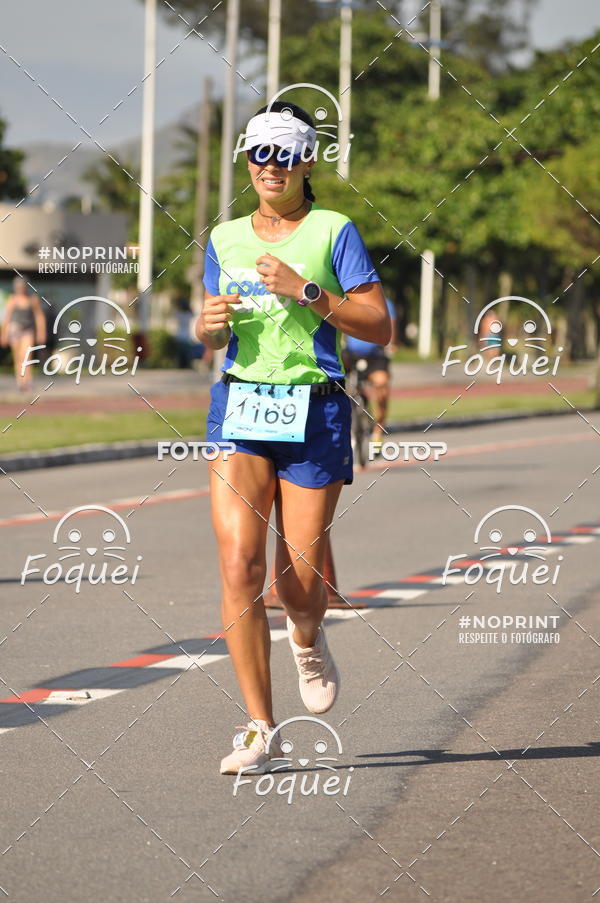 Buy your photos of the event21KES - Meia Maratona do Esprito Santo on Fotop