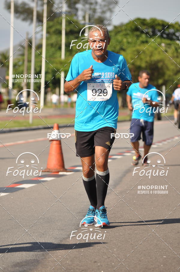 Buy your photos of the event21KES - Meia Maratona do Esprito Santo on Fotop