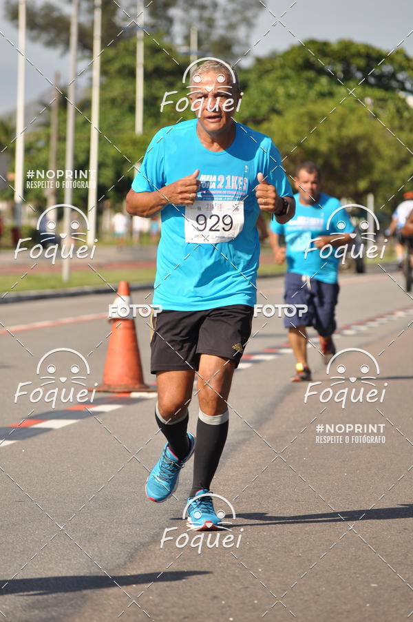 Buy your photos of the event21KES - Meia Maratona do Esprito Santo on Fotop