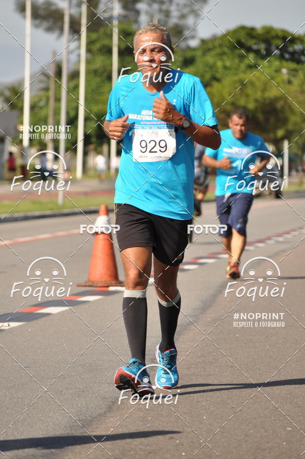 Buy your photos of the event21KES - Meia Maratona do Esprito Santo on Fotop