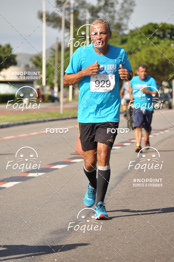 Buy your photos of the event21KES - Meia Maratona do Esprito Santo on Fotop
