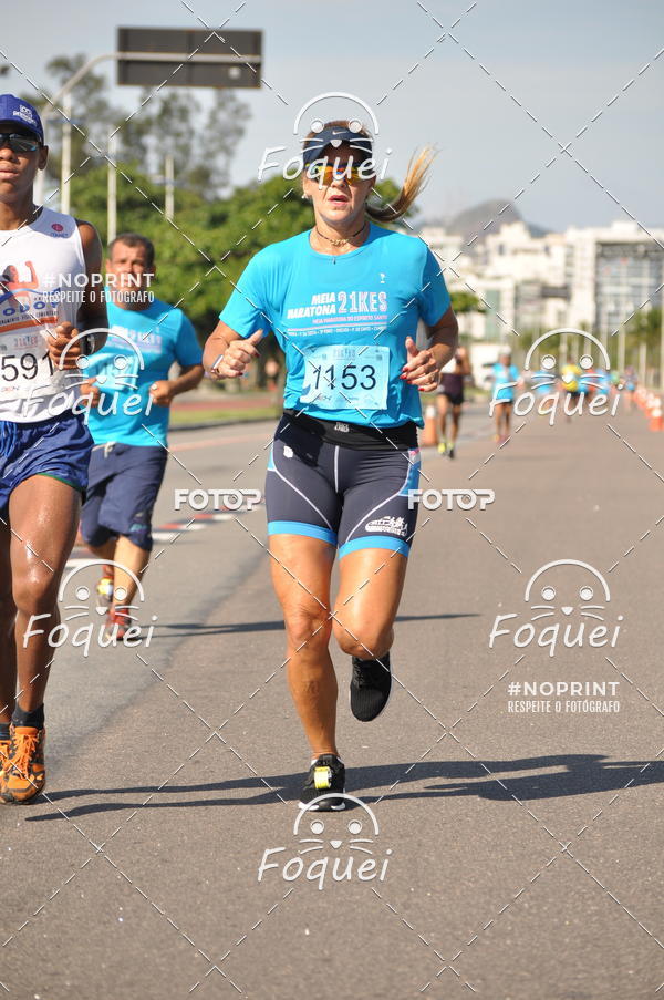 Buy your photos of the event21KES - Meia Maratona do Esprito Santo on Fotop