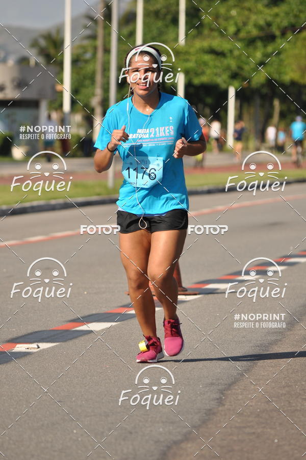 Buy your photos of the event21KES - Meia Maratona do Esprito Santo on Fotop