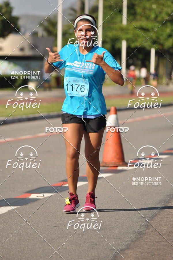 Buy your photos of the event21KES - Meia Maratona do Esprito Santo on Fotop