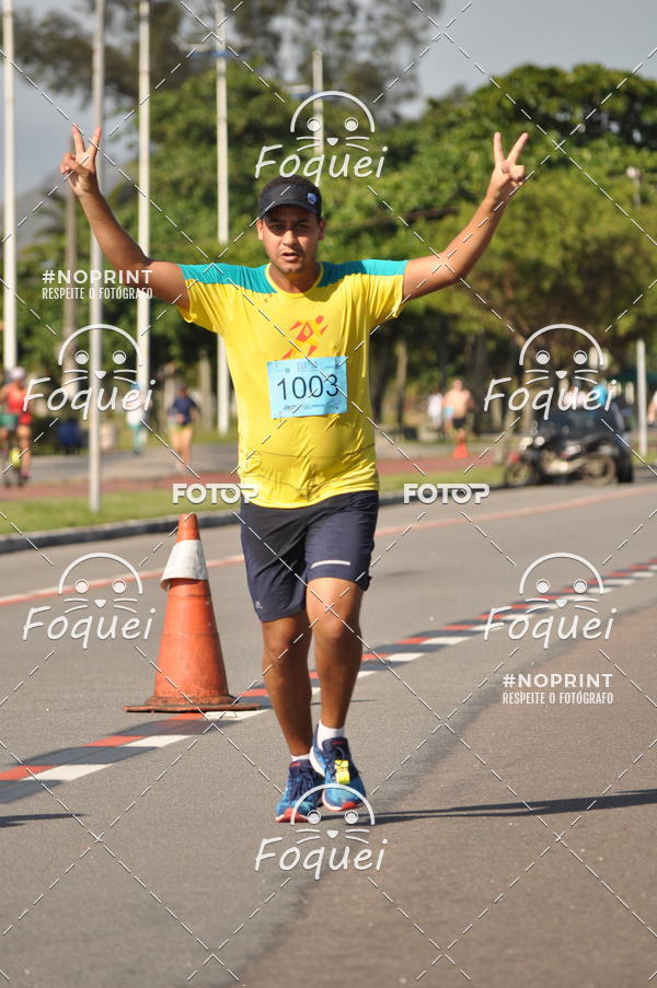 Buy your photos of the event21KES - Meia Maratona do Esprito Santo on Fotop