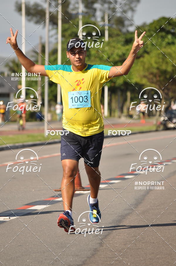 Buy your photos of the event21KES - Meia Maratona do Esprito Santo on Fotop
