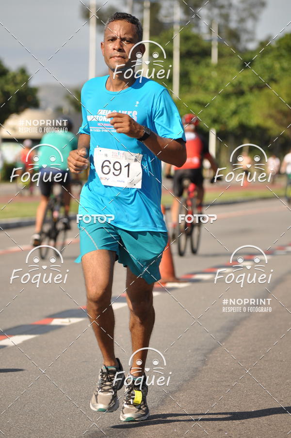 Buy your photos of the event21KES - Meia Maratona do Esprito Santo on Fotop