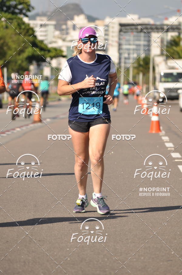 Buy your photos of the event21KES - Meia Maratona do Esprito Santo on Fotop